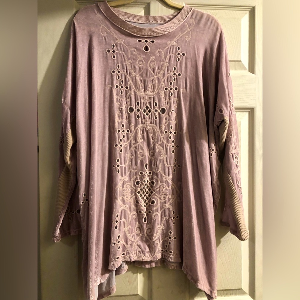 Johnny Was velour eyelet tunic. Collar slightly worn.